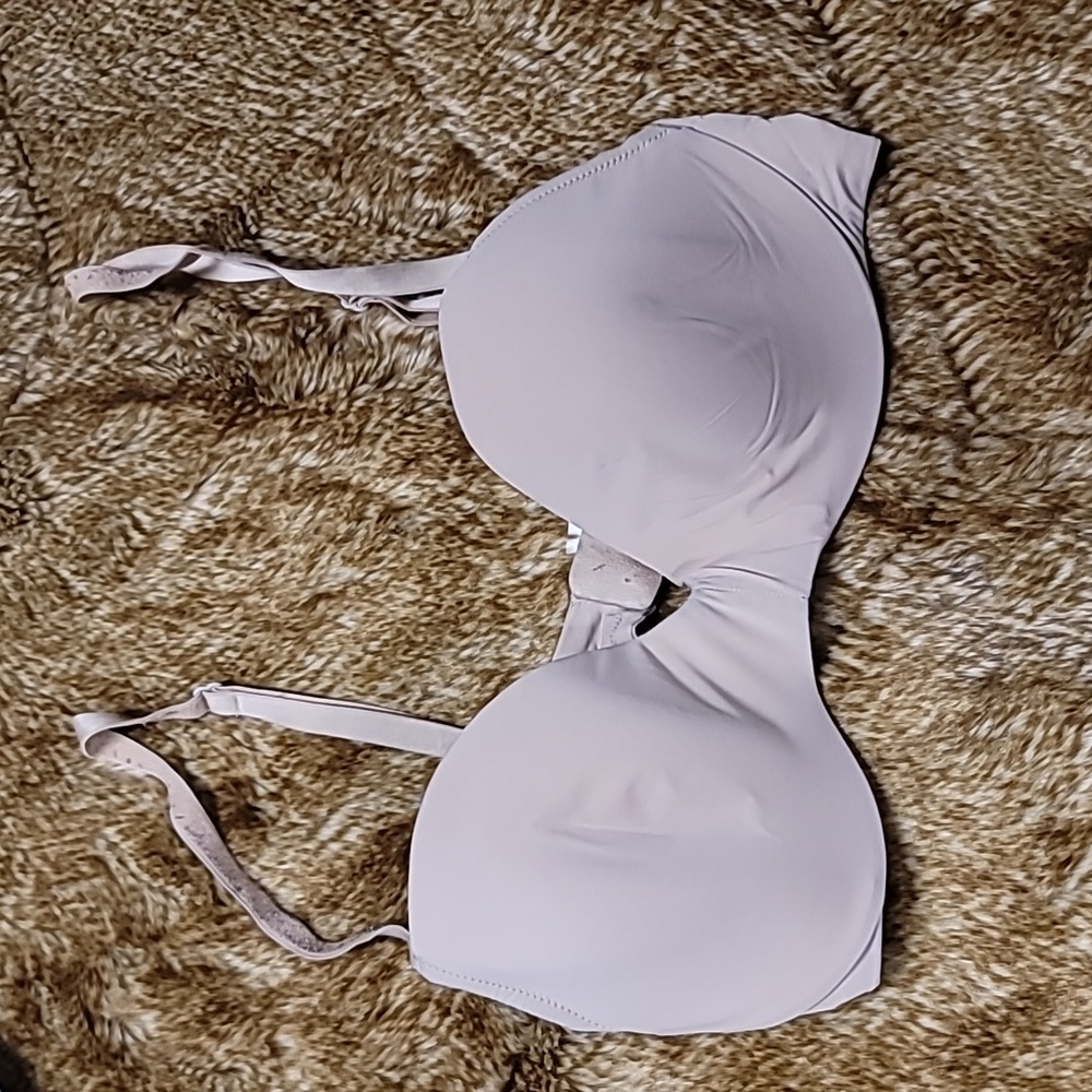 VS Nude GapBody bra